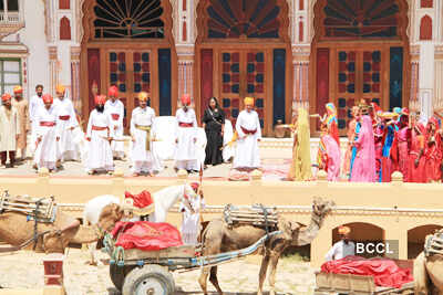 'Chundri Odhasi Mahro Bir'