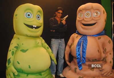 SRK promotes 'Don 2' at 9XM studio