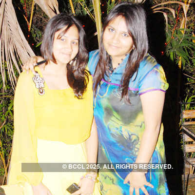 Pushpraj & Pushpawati's 50th anniv. party