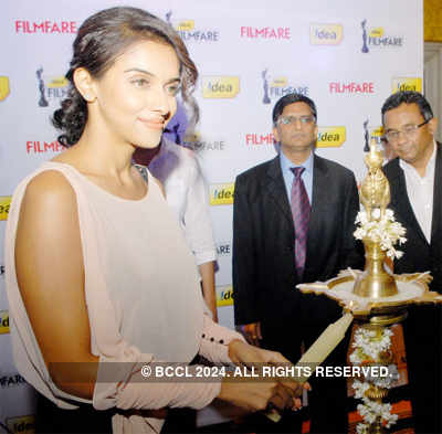Asin at Filmfare 2011 press meet