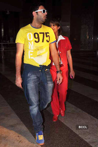 Yuvi spotted at airport