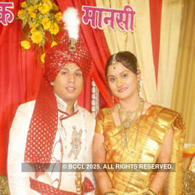 Reception of Parijatak and Mansi Bhonsle