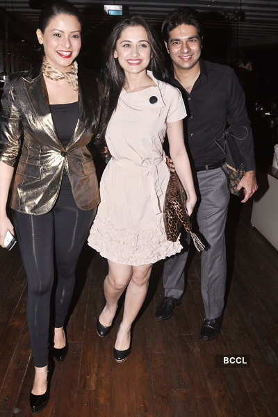 Karishma Tanna's b'day bash