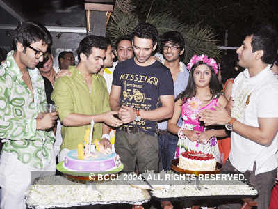 Nandish Sandhu's birthday bash