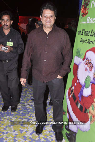 Raell Padamsee's X-mas bash