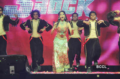 Stars perform to celebrate New Year