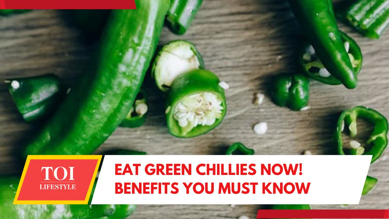 5 Health benefits of eating green chilies with your meals