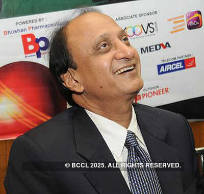 Irfan, Yusuf Pathan @ press meet