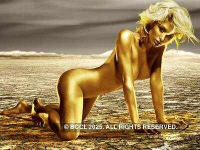 Paris Hilton strips in front of camera