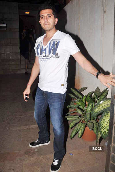 Farhan Akhtar's b'day party