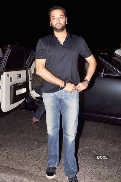 Farhan Akhtar's b'day party