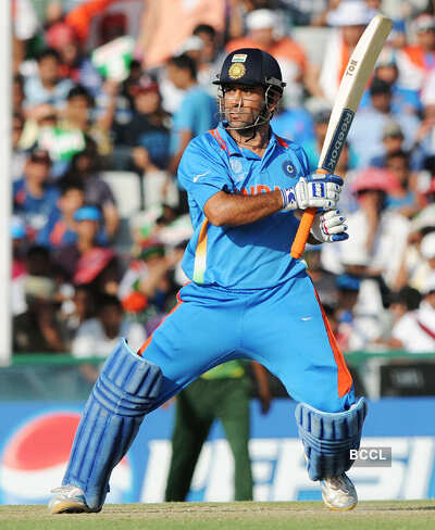 Don't be so harsh on Mahi: John