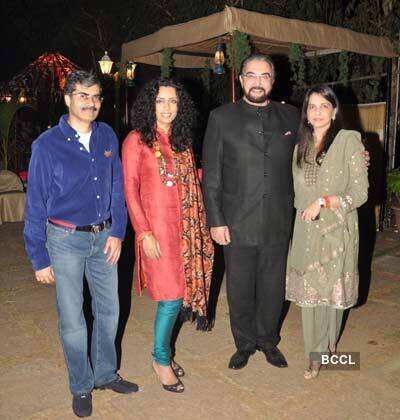Roopa Vohra's bash for Vivek's b'day