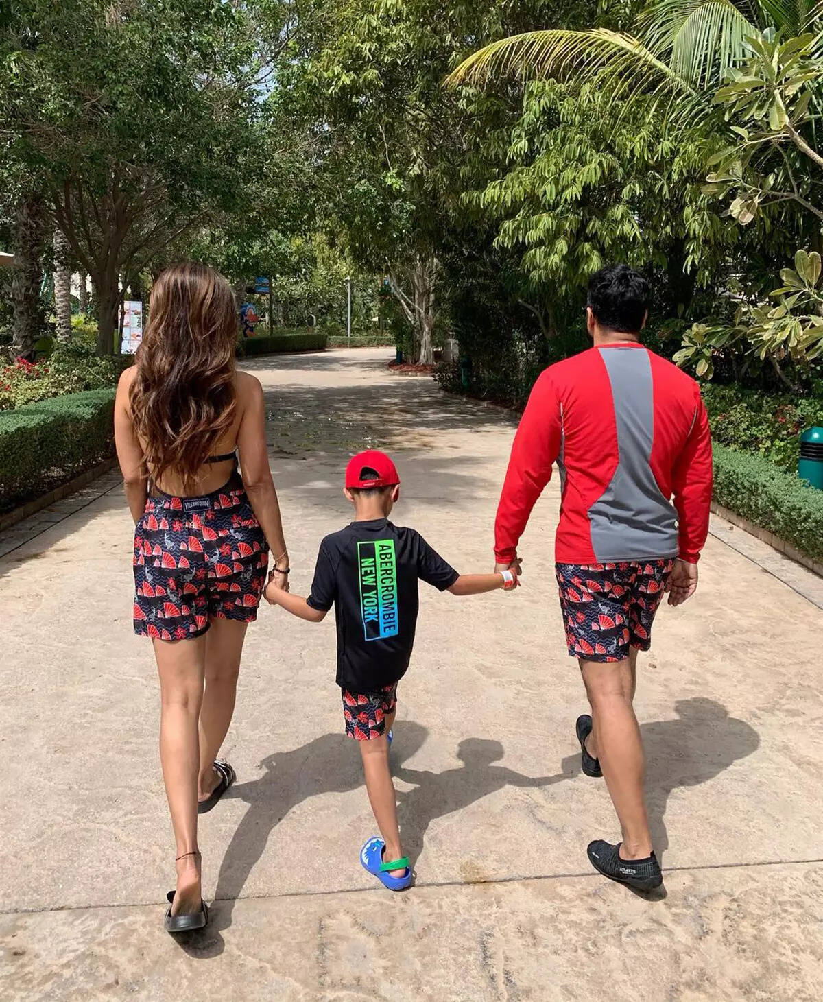 Raj Kundra and Shilpa Shetty's 15th Wedding Anniversary! Reminiscing family moments!