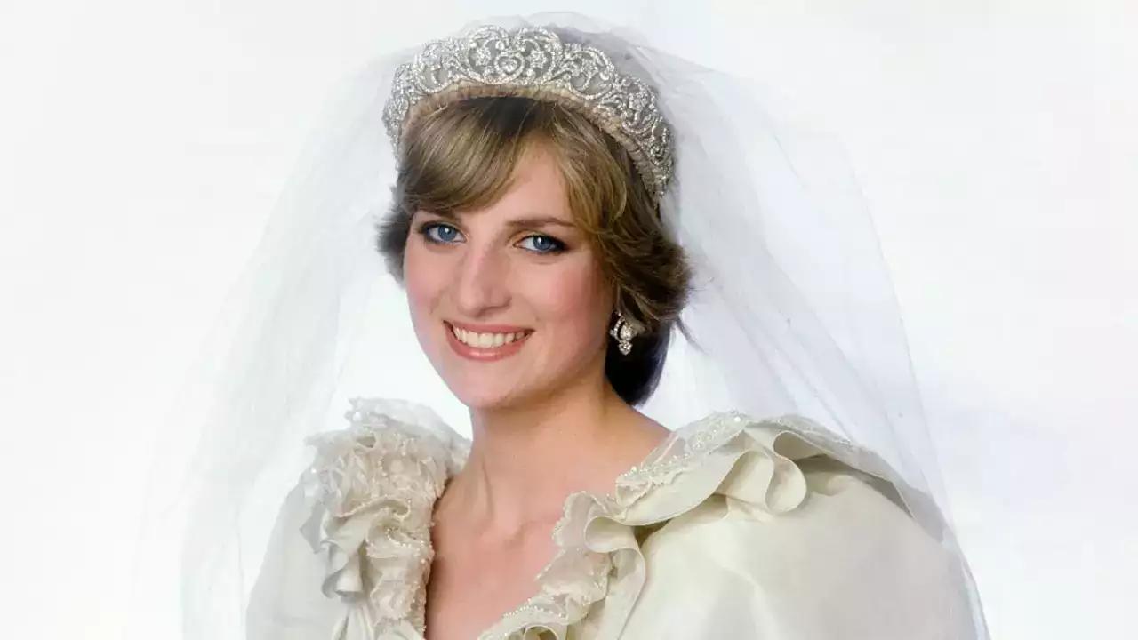 Why Diana refused to wear Queen’s tiara