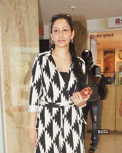 Manyata Dutt unveils Rotary watches