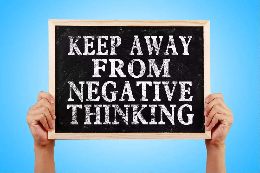 5 daily habits to keep negative thoughts at bay