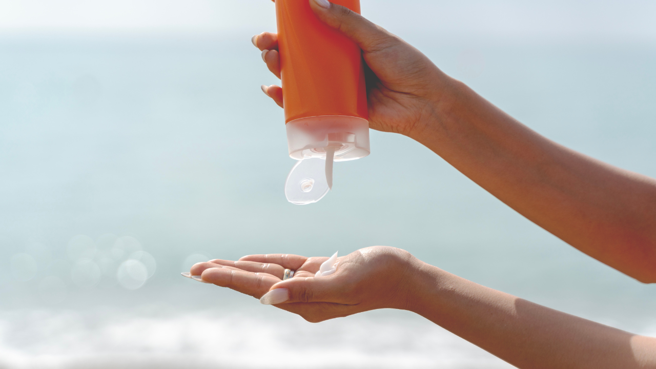 Can applying sunscreen regularly cause vitamin D deficiency?