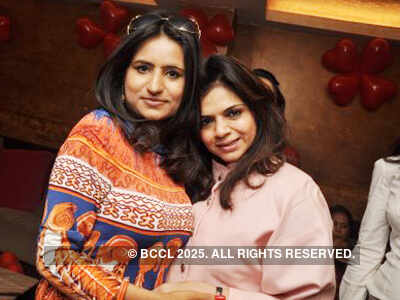 Pre-Valentine's bash @ Spoons