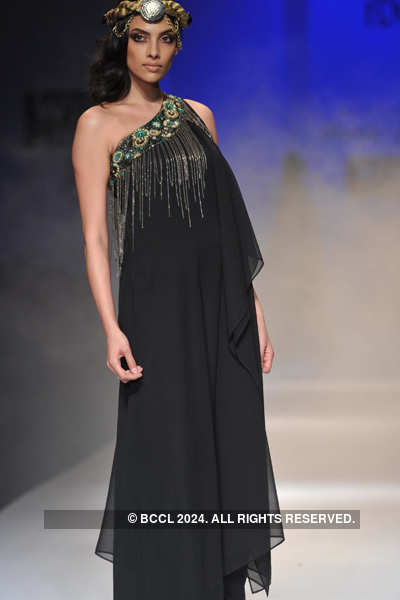 WIFW '12: Day 2: Dhruv and Pallavi 