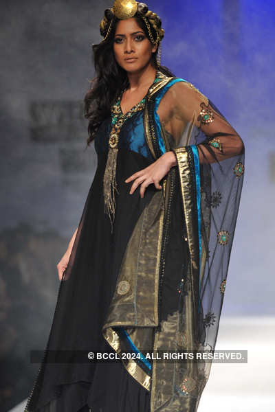 WIFW '12: Day 2: Dhruv and Pallavi 