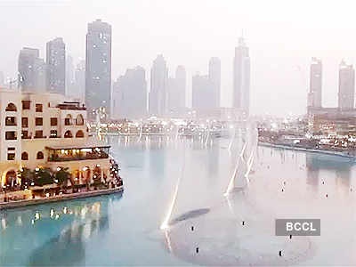 Dubai Fountain dances to Whitney's song!