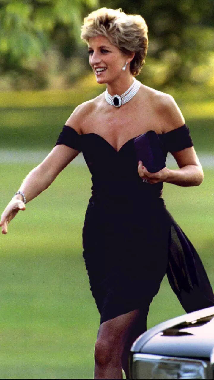 Princess Diana: 10 breathtaking dresses of late Princess Diana | Times of India Princess Diana: 10 breathtaking dresses of late Princess Diana | Times of India
