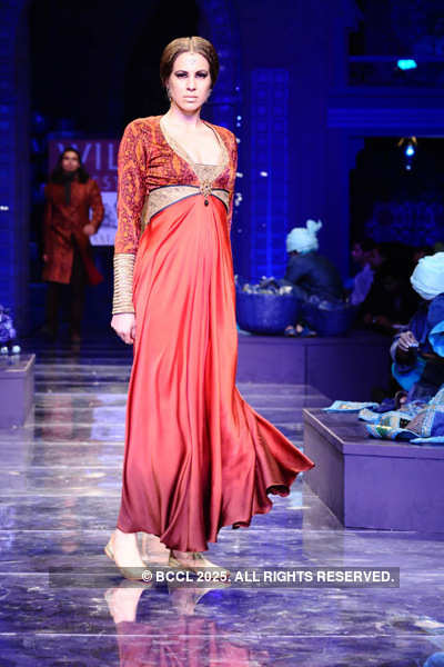 WIFW '12: Grand Finale: JJ Valaya