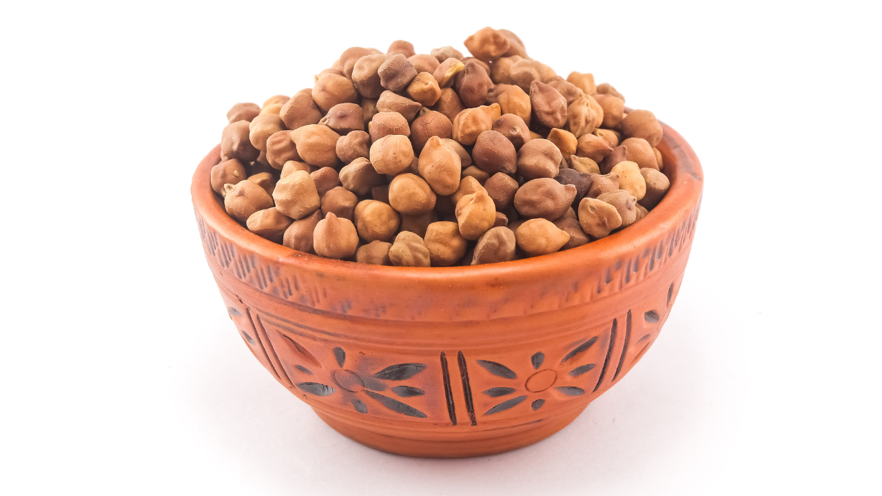 Roasted vs soaked chana: Which is more healthy