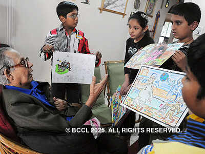 RK Laxman with Times Cartoon Contest finalists