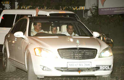 Big B discharged from hospital