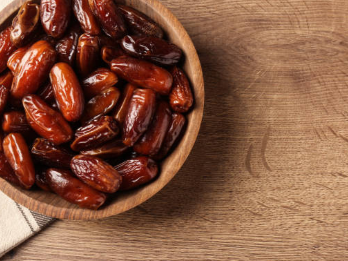 8 smart ways to use dates instead of sugar