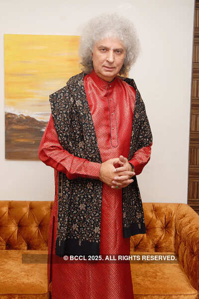 Pt Shivkumar Sharma's photo shoot