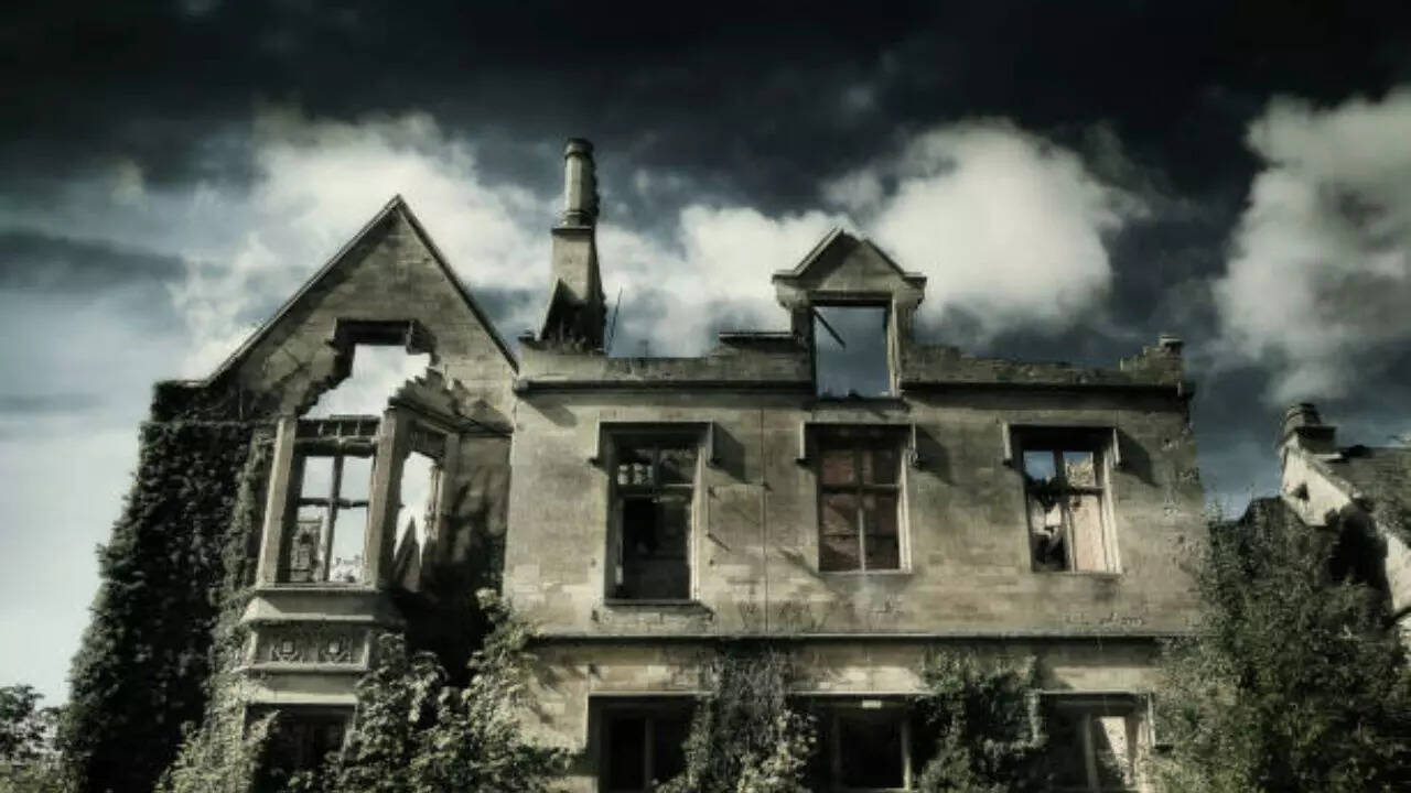 7 scariest haunted houses around the world