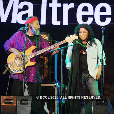 Indian Ocean, James perform 