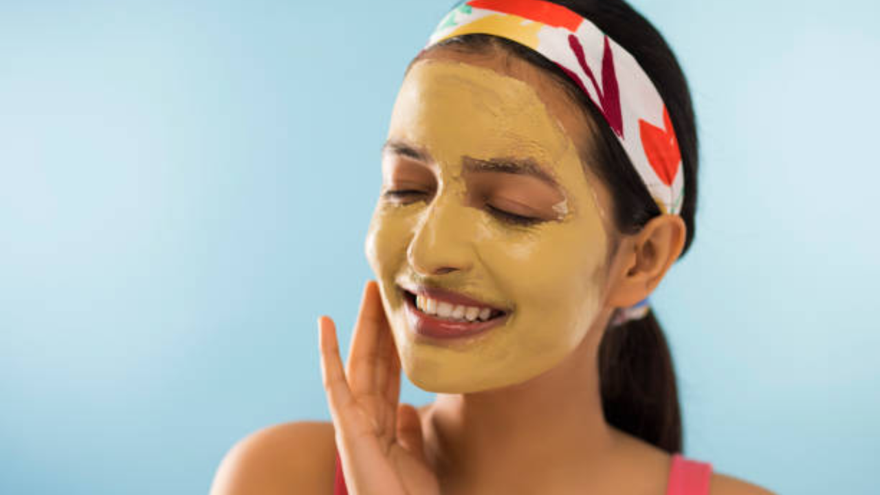 चेहरे पर बालों से छुटकारा पाने के लिए 5 देसी ubtans