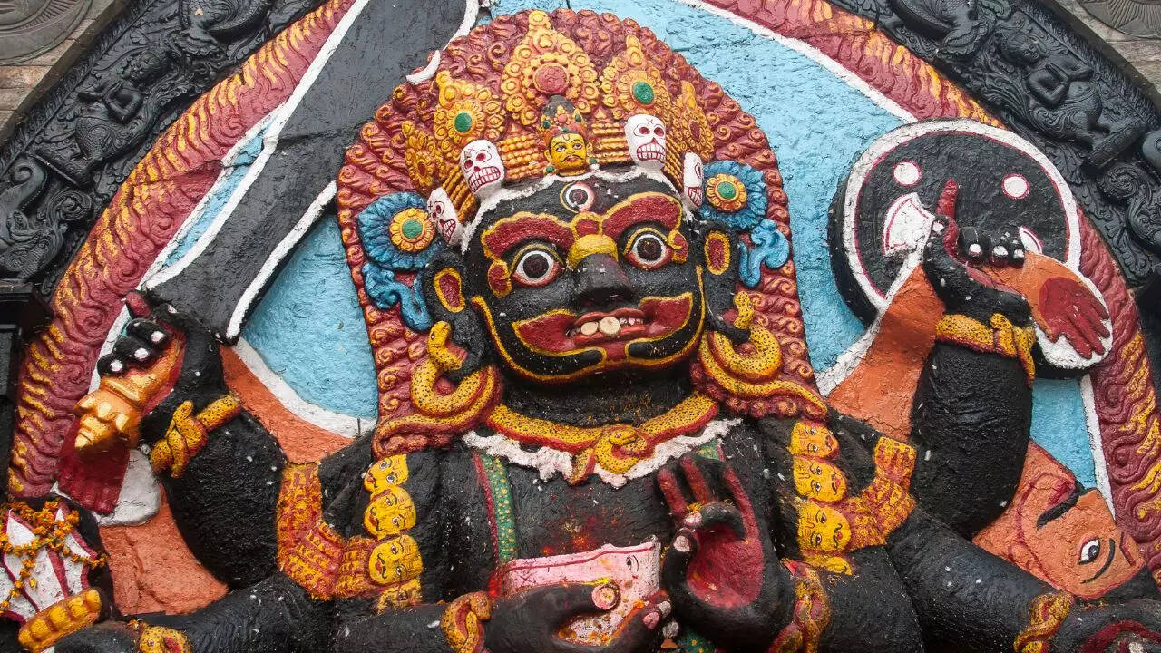 काल भालेव अष्टकम: अर्थ, शक्ति, महत्व और बहुत कुछ