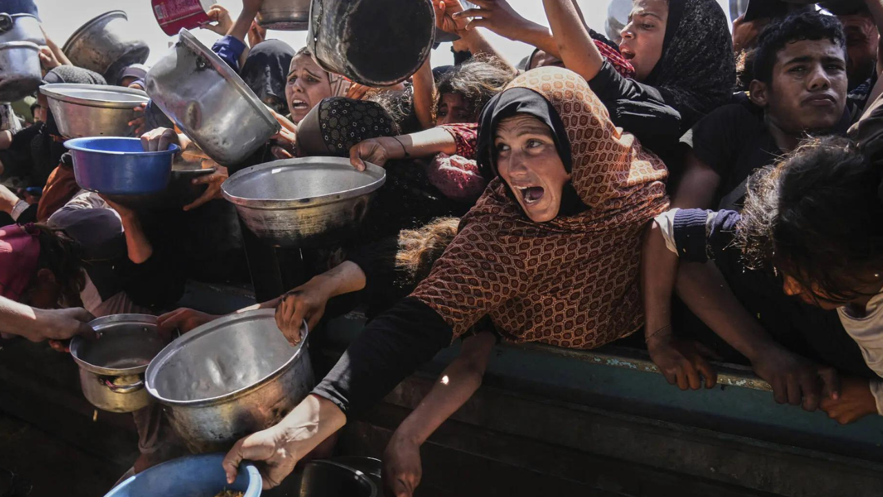 Scenes of despair: Gaza starves amid aid crisis