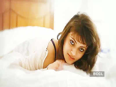 Sneha Ullal's steamy photoshoot!