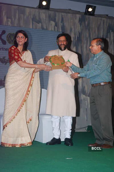 Olive Crown Awards 2012