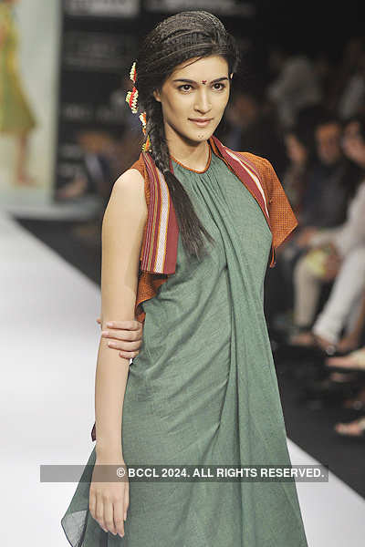 LFW'12: Day 3: Vaishali Shadangule