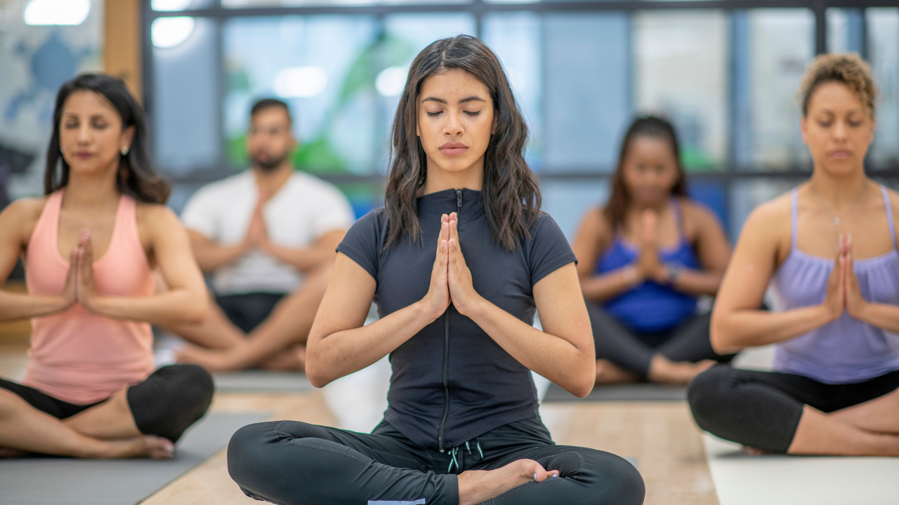 5 best yoga poses to lose extra body weight and improve concentration