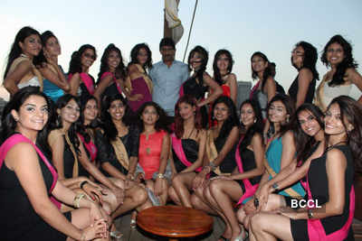 'Indian Princess 2012' finalists party