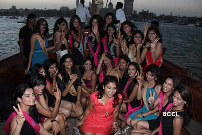 'Indian Princess 2012' finalists party