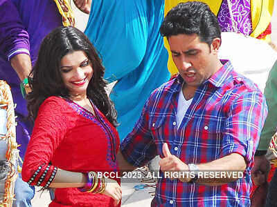 Abhishek, Prachi @ 'Bol Bachchan' shoot