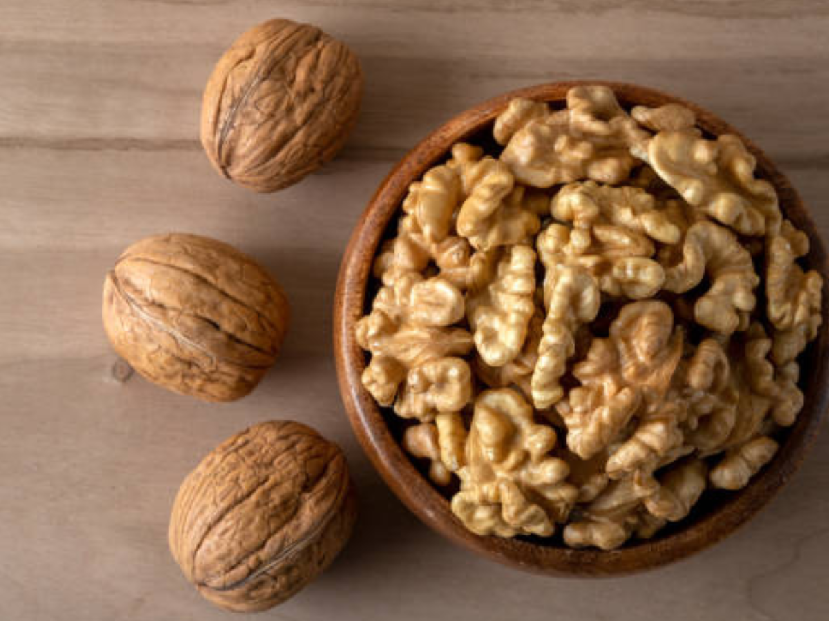 6 Reasons to start the day with soaked walnuts and the right recipe of ...