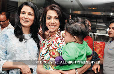 Launch of Khan Chacha's new outlet