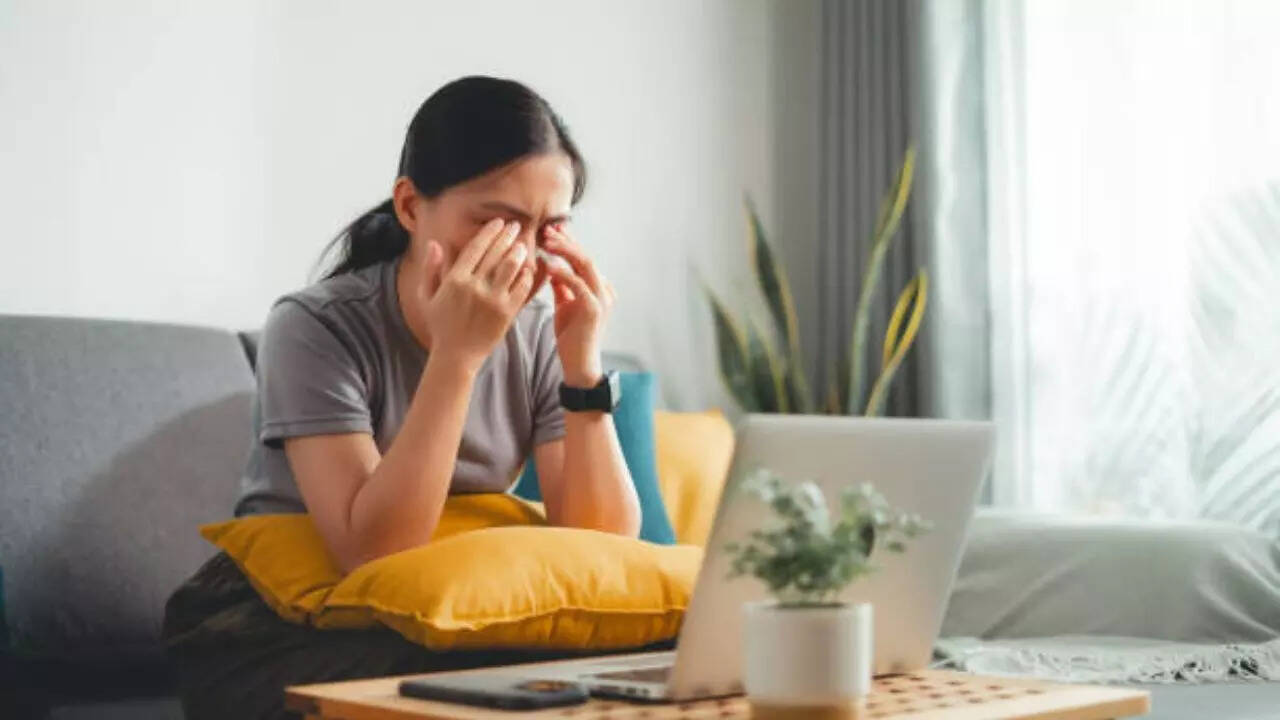 9 warning signs that eyes reveal about health