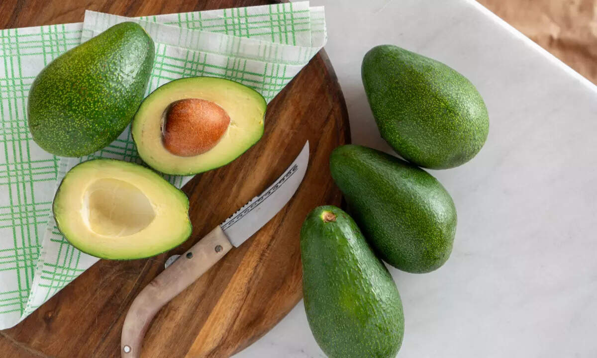 4 foods to add to avocado to make it even healthier