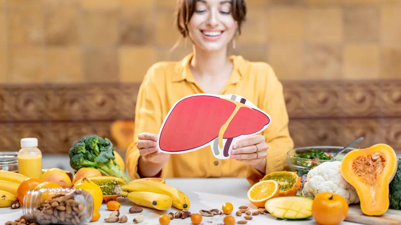 5 fruits that hydrate the liver and the right way to consume them